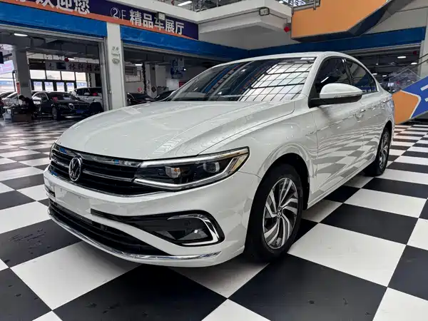 Volkswagen Bora 2023