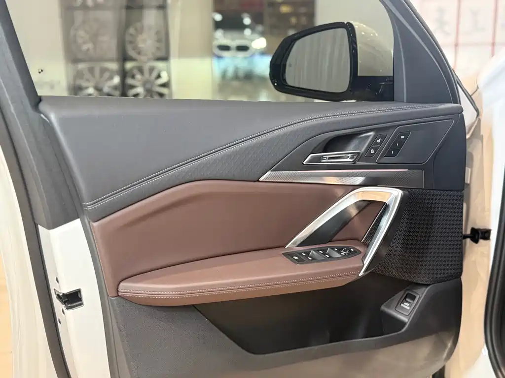 BMW X2 2025 — фото 10