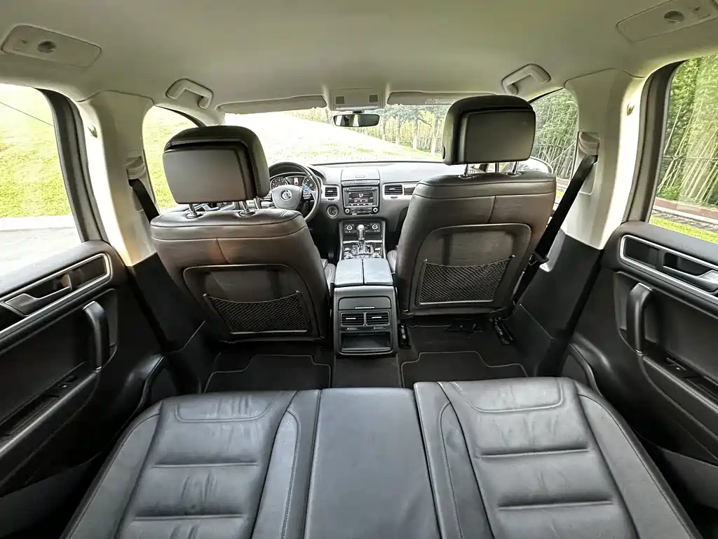 Volkswagen Touareg 2018 — фото 14