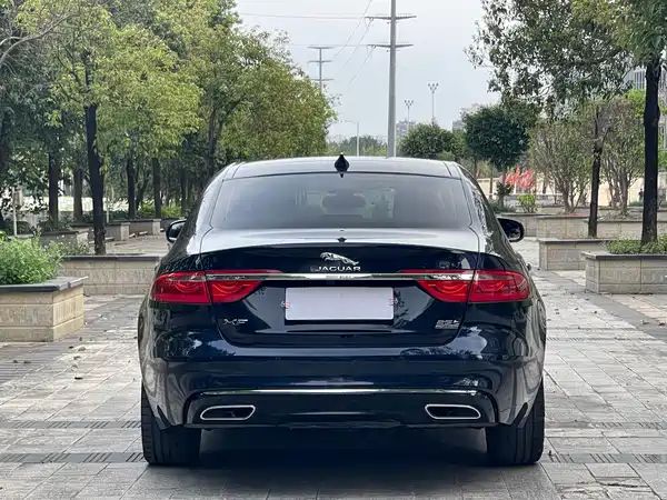 Jaguar XFL 2020