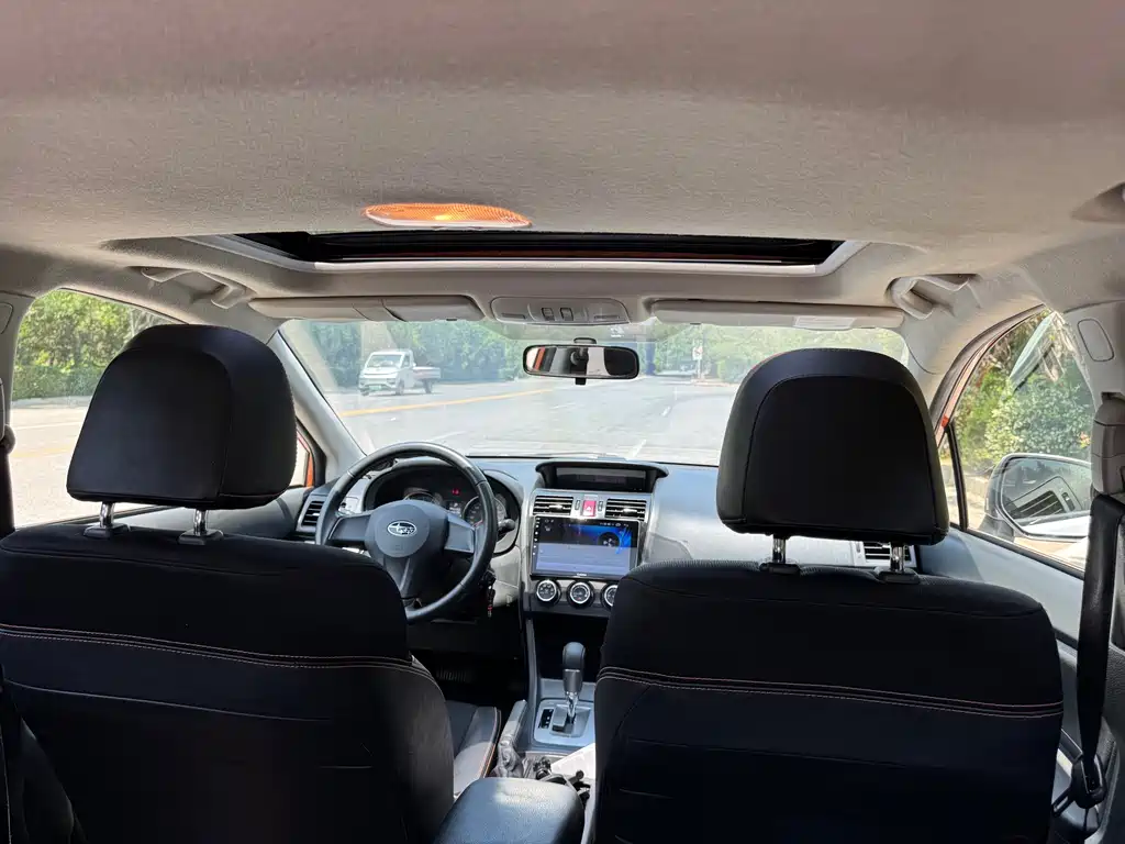 Subaru XV 2012 — фото 14