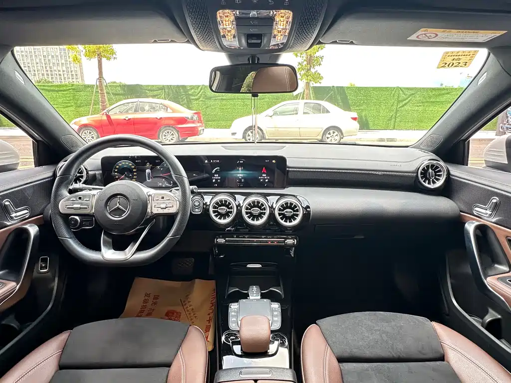 Mercedes-Benz A-Class 2021 — фото 13