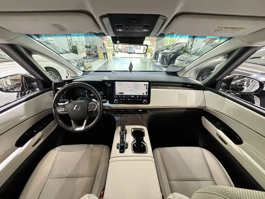 Lexus LM 2024 — фото 14