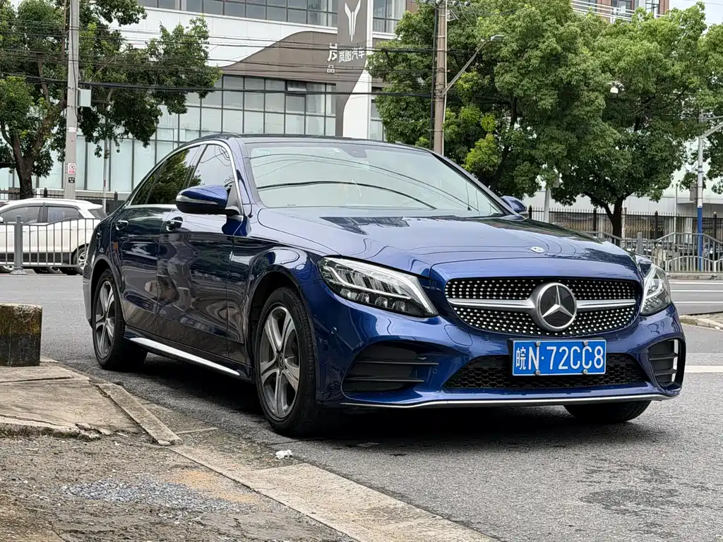 Mercedes-Benz C-Class 2020