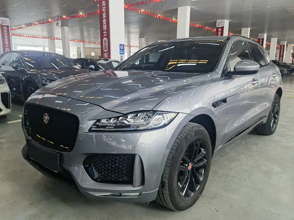 Jaguar F-PACE 2020