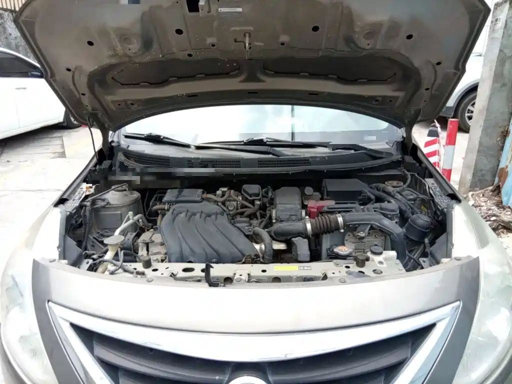 Nissan Sunny 2015 — фото 11
