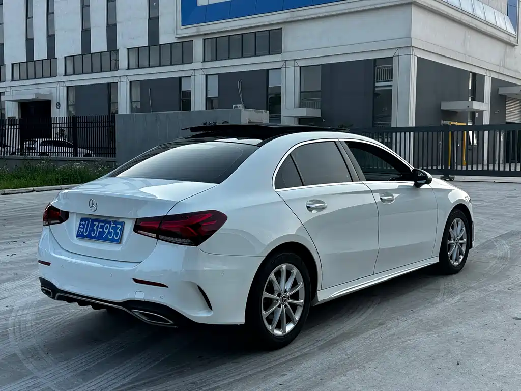 Mercedes-Benz A-Class 2021 — фото 9