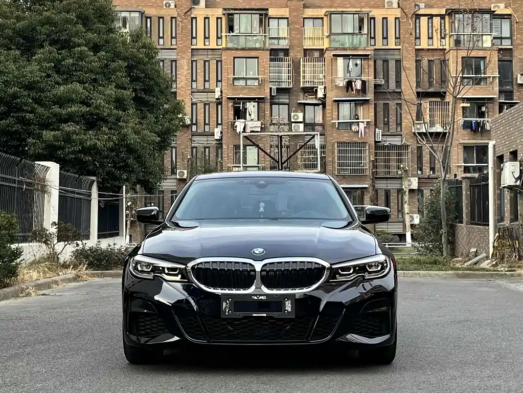 BMW 3 Series 2020 — фото 2