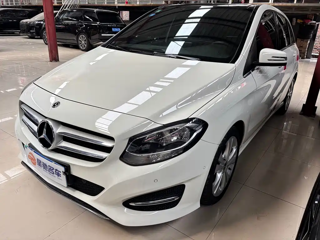 Mercedes-Benz B-Class 2017 — фото 1