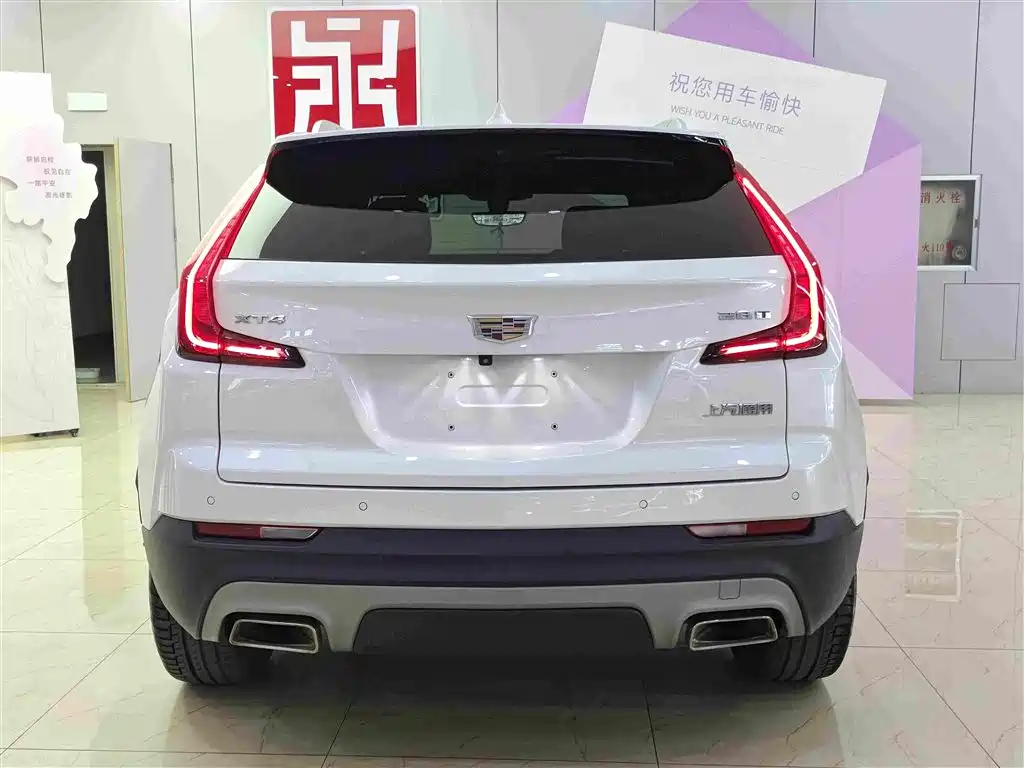 Cadillac XT4 2020 — фото 5