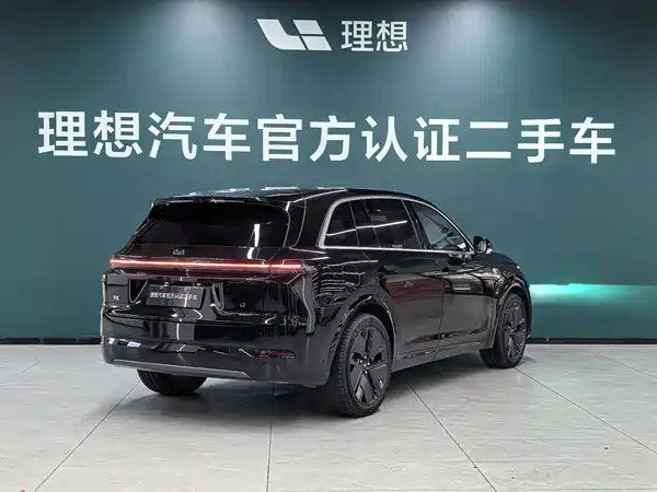 Li Auto L7 2025