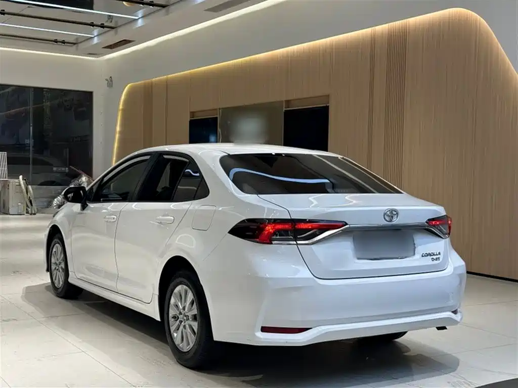 Toyota Corolla 2020 — фото 12