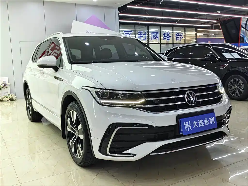 Volkswagen Tiguan L 2022 — фото 3