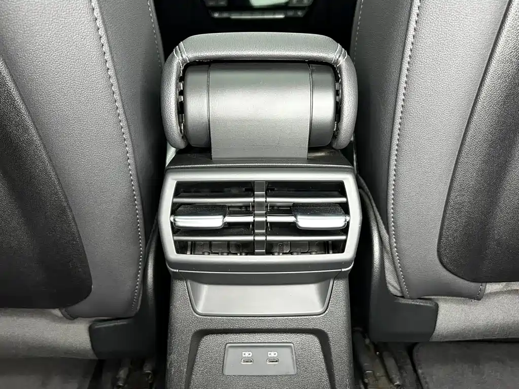 Audi A3 2023 — фото 26
