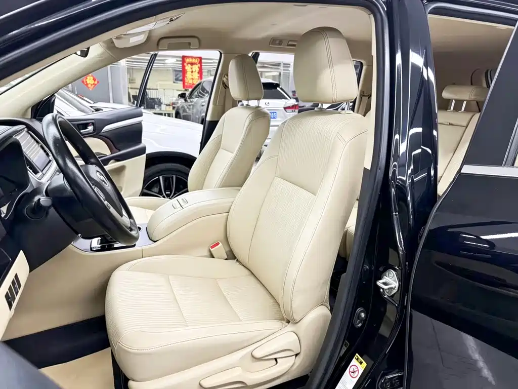 Toyota Highlander 2016 — фото 15