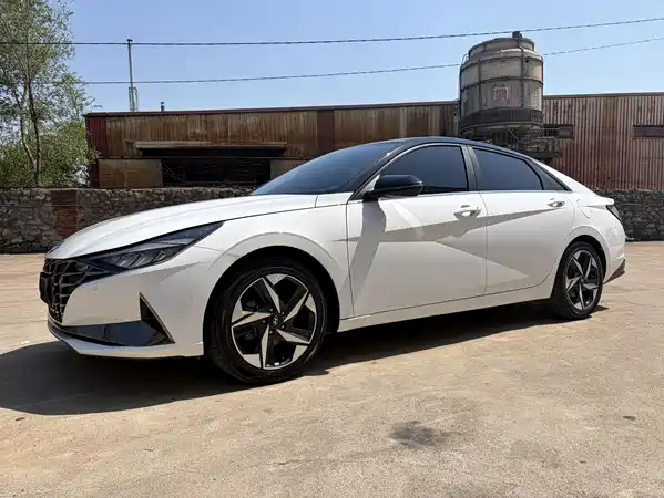 Hyundai Elantra 2021