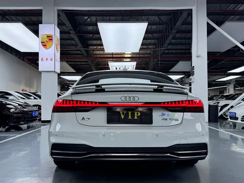 Audi A7 2021 — фото 18