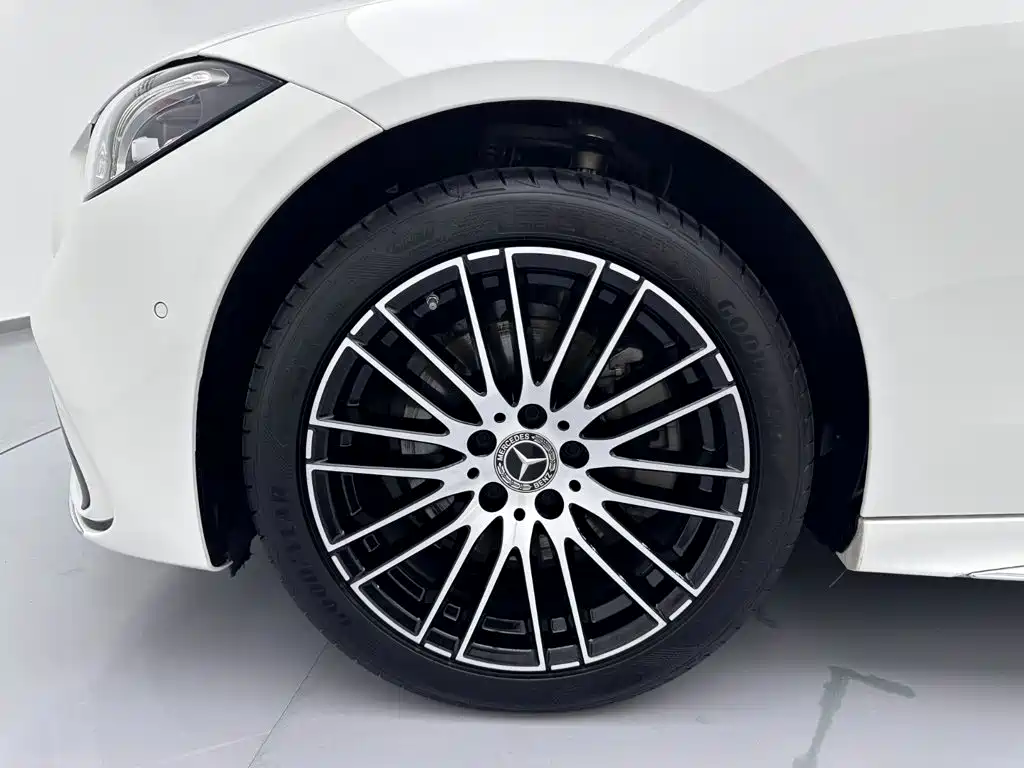 Mercedes-Benz C-Class 2022 — фото 30