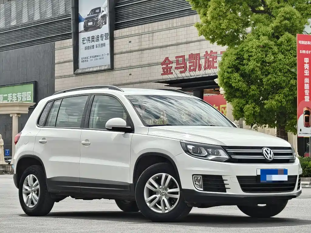 Volkswagen Tiguan 2015 — фото 2