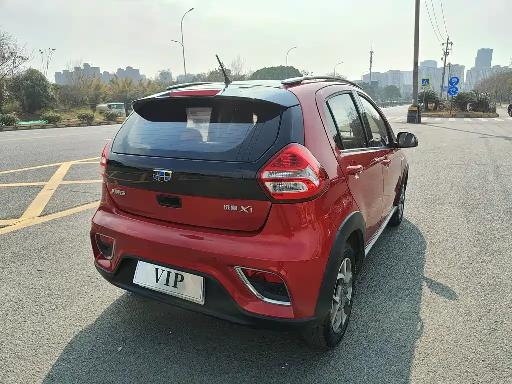 Geely Vision X1 2018