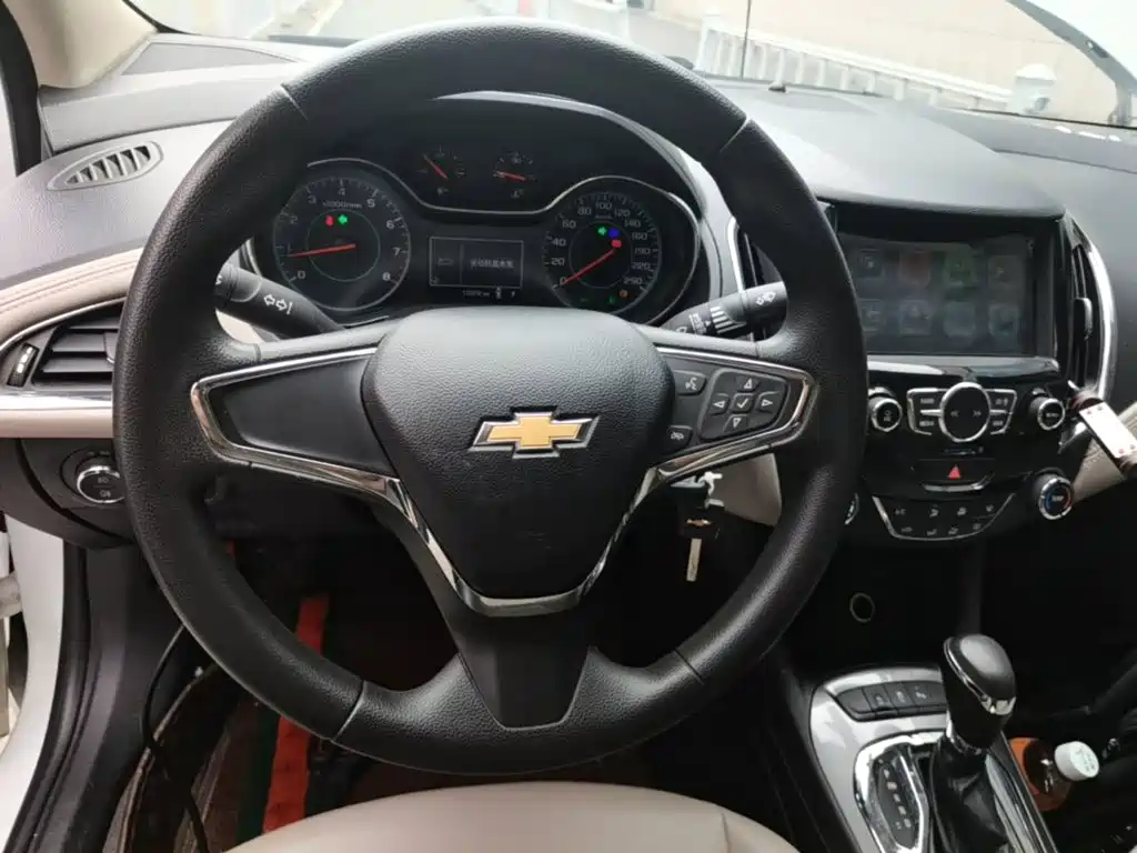 Chevrolet Cruze 2015 — фото 11