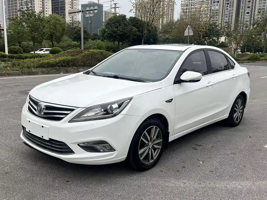 Changan Eado 2017 — фото 1