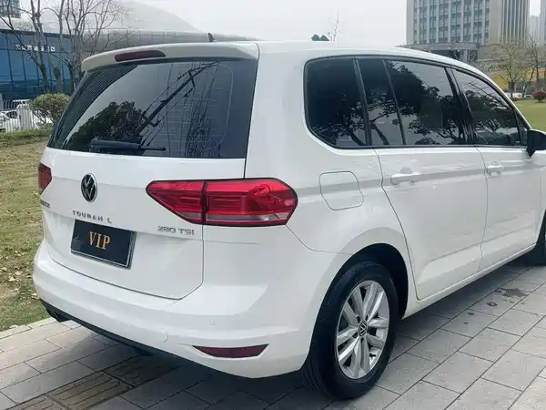 Volkswagen Touran 2021
