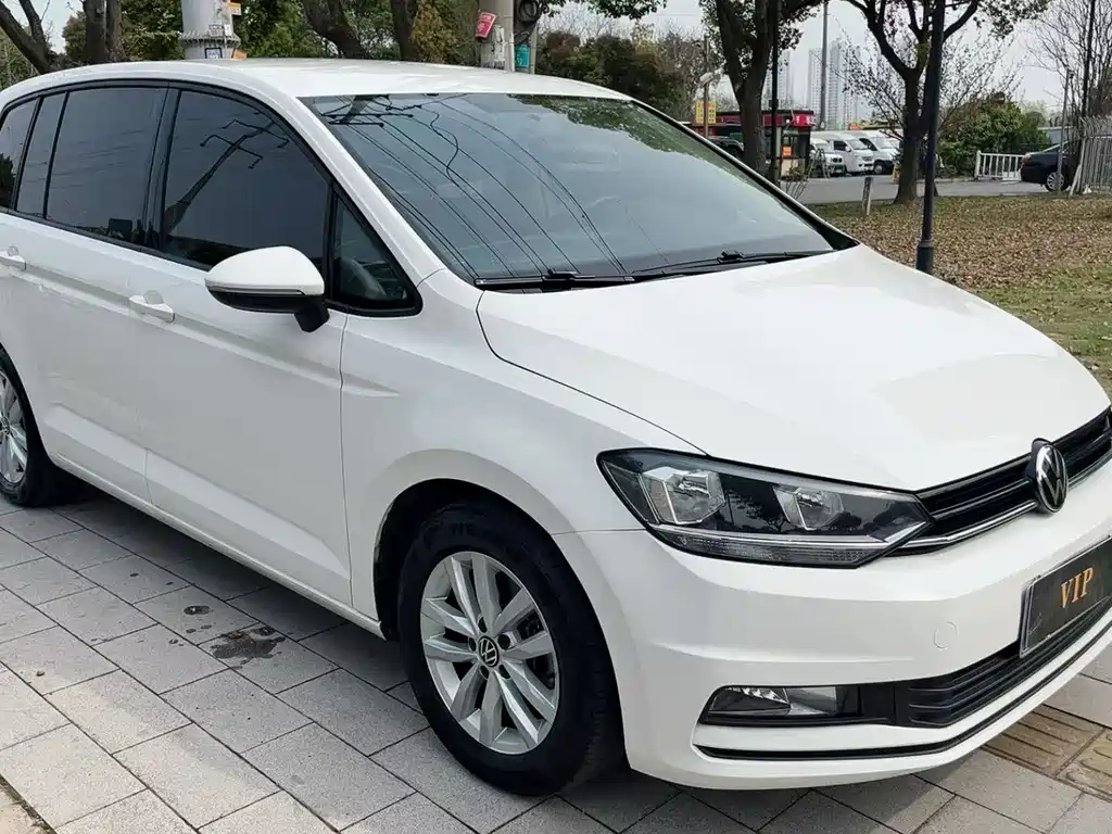 Volkswagen Touran 2021