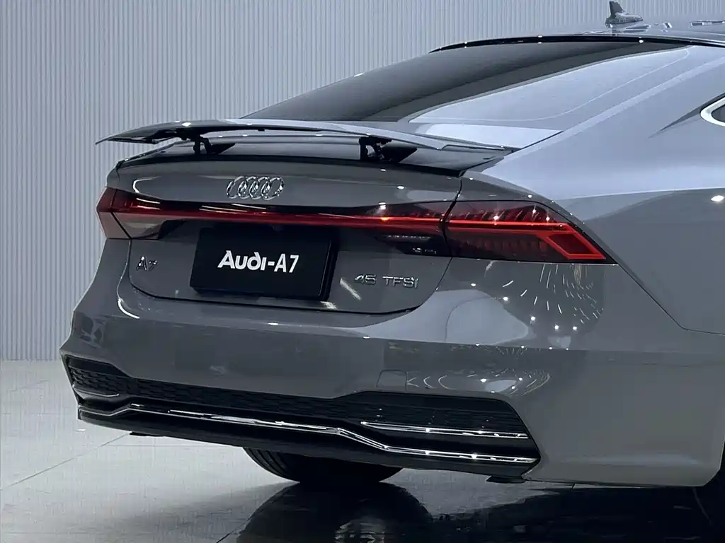 Audi A7 2022 — фото 16