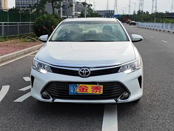 Toyota Camry 2015