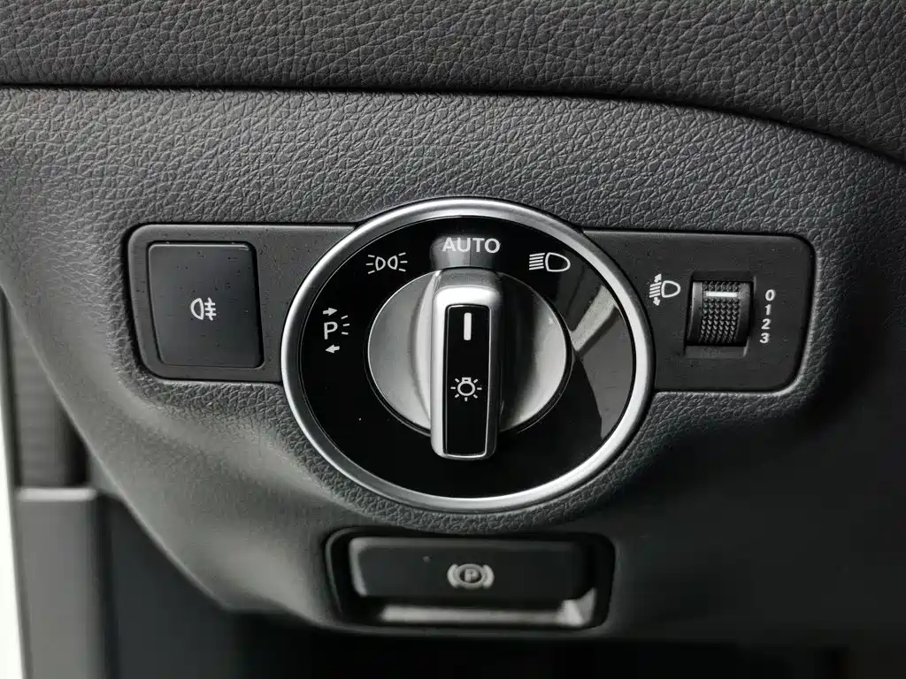 Mercedes-Benz GLA 2018 — фото 21
