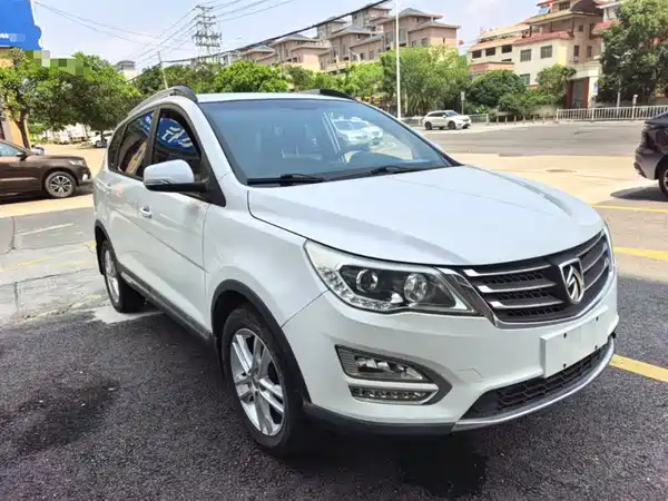 Baojun 560 2015