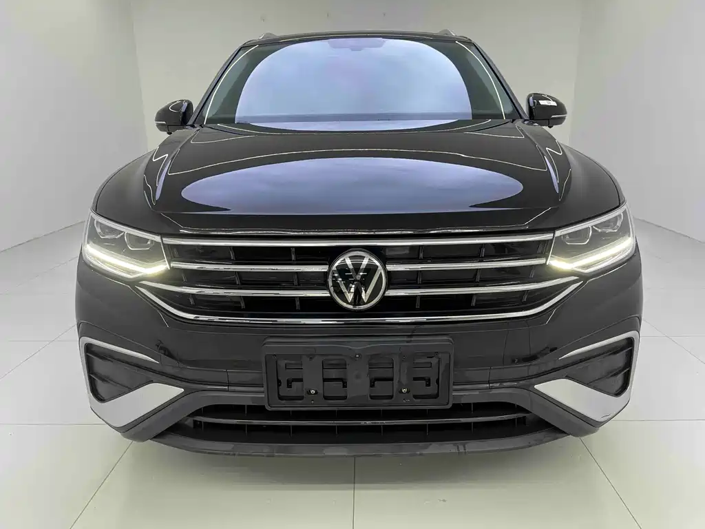 Volkswagen Tiguan L 2023