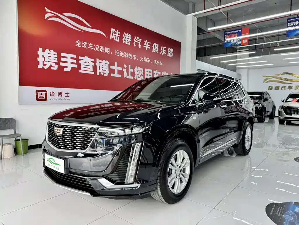 Cadillac XT6 2022 — фото 1