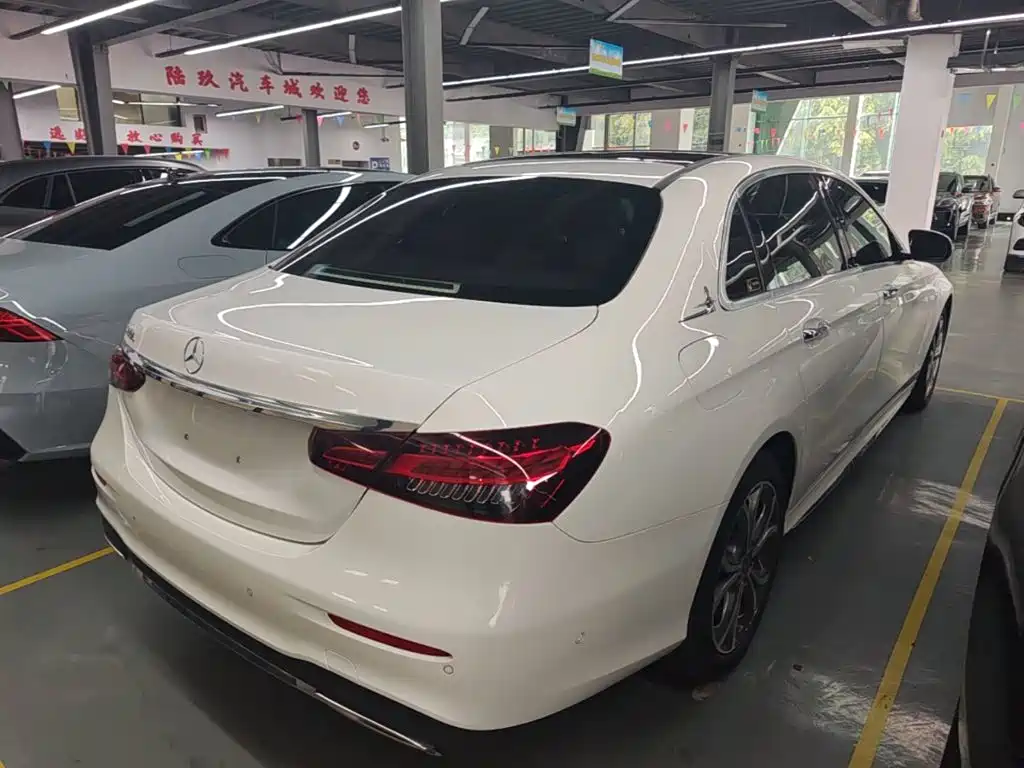 Mercedes-Benz E-Class 2021