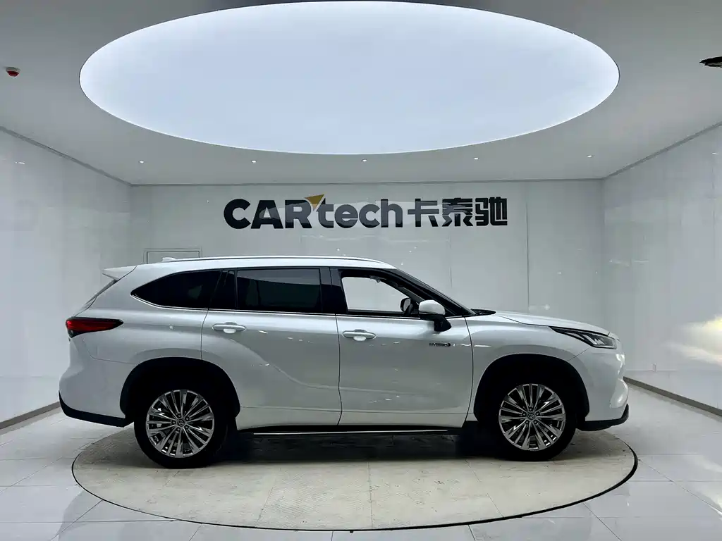 Toyota Highlander 2023