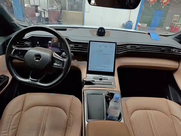 NIO ES6 2021