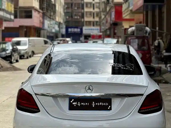 Mercedes-Benz C-Class 2019