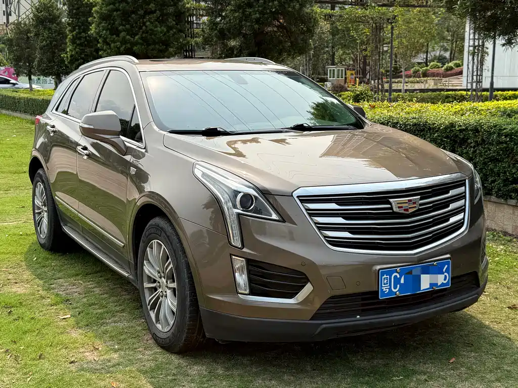 Cadillac XT5 2017 — фото 3