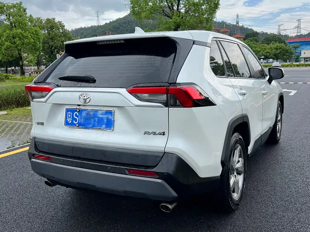 Toyota RAV4 2022