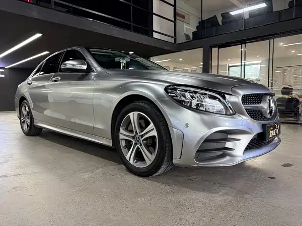 Mercedes-Benz C-Class 2020