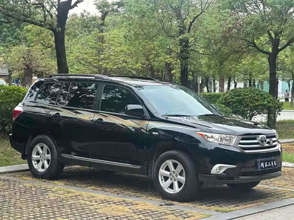 Toyota Highlander 2014 — фото 3
