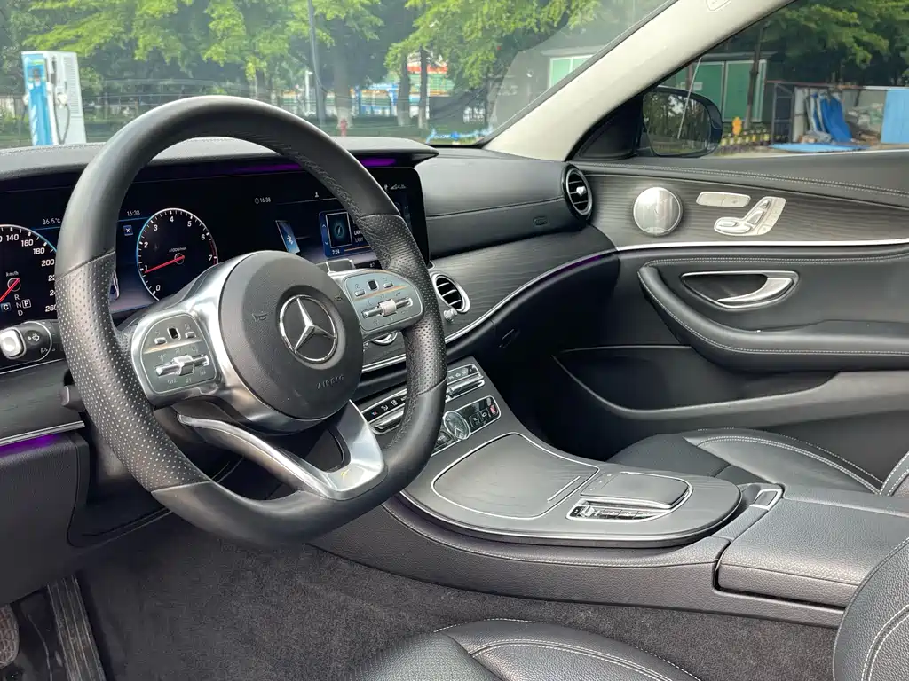 Mercedes-Benz E-Class 2020 — фото 12