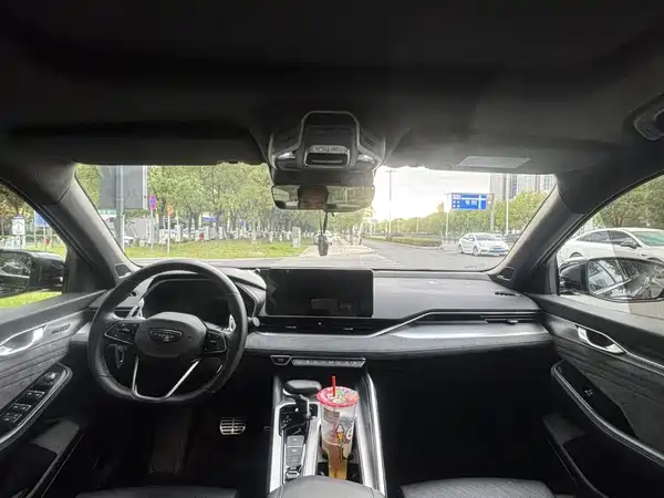 Geely Xingrui 2023