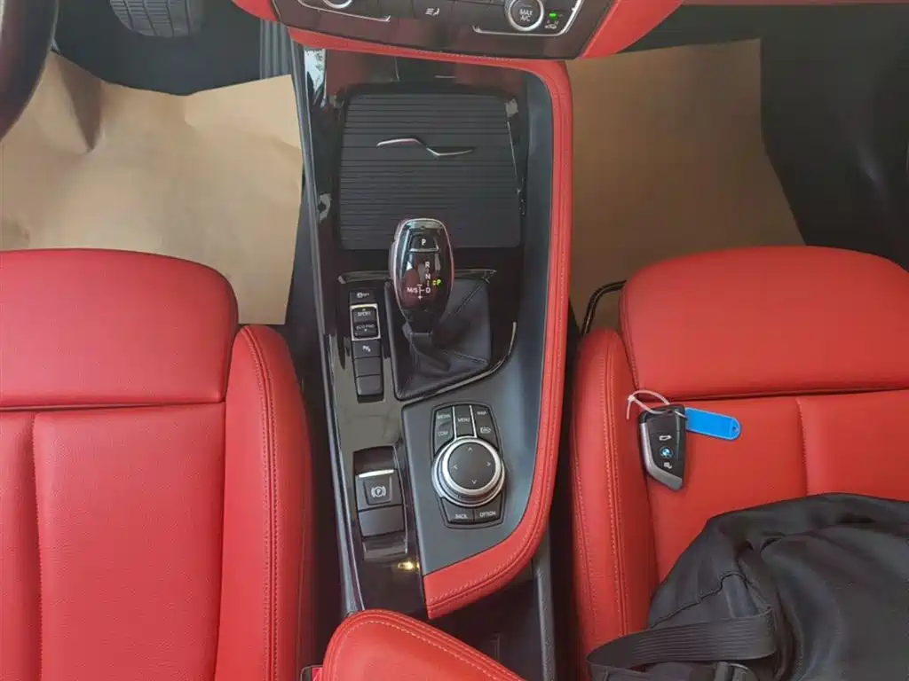 BMW X2 2023 — фото 14