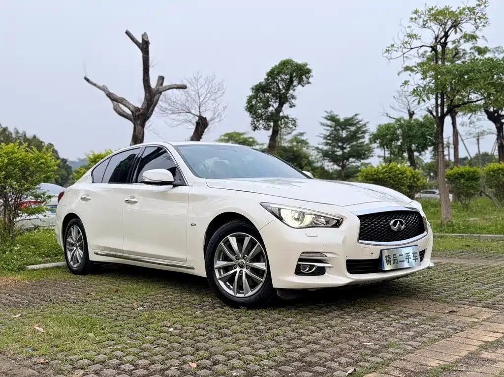 Infiniti Q50L 2017 — фото 3
