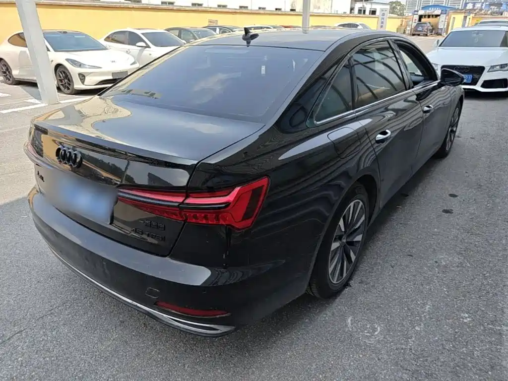 Audi A6L 2021