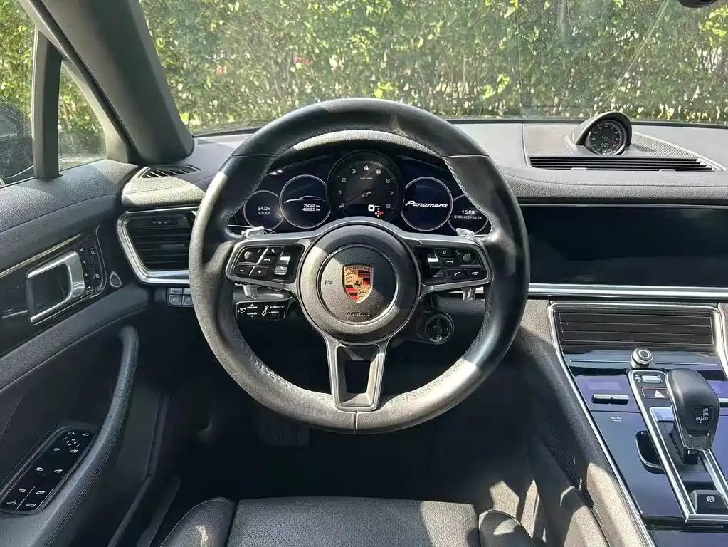 Porsche Panamera 2020 — фото 3