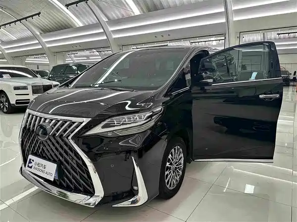 Lexus LM 2023