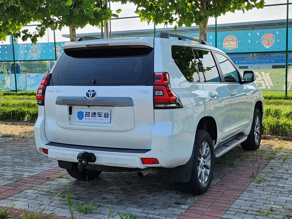 Toyota Prado 2018 — фото 16